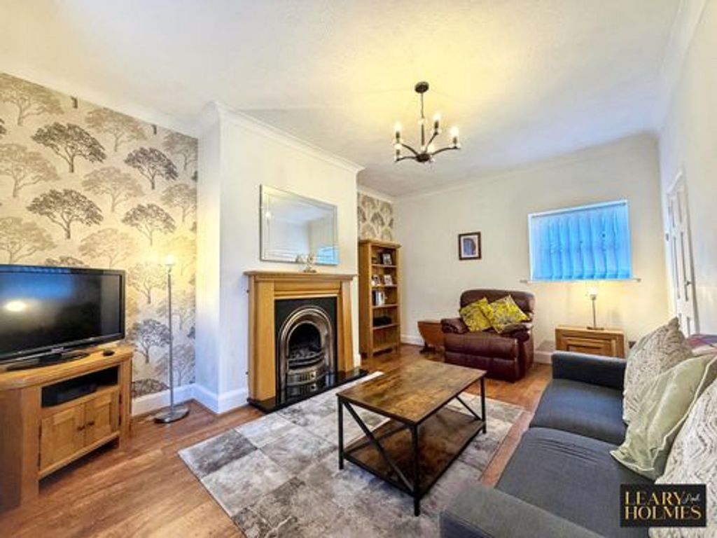 Property photo 2 of 27
