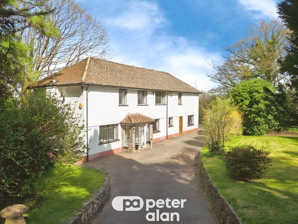 Property photo 1 of 32