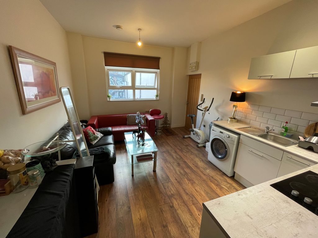 Property photo 2 of 4