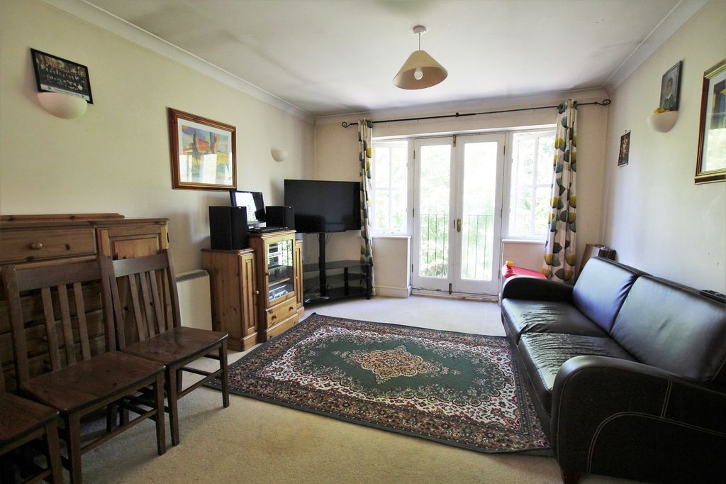 Property photo 2 of 5