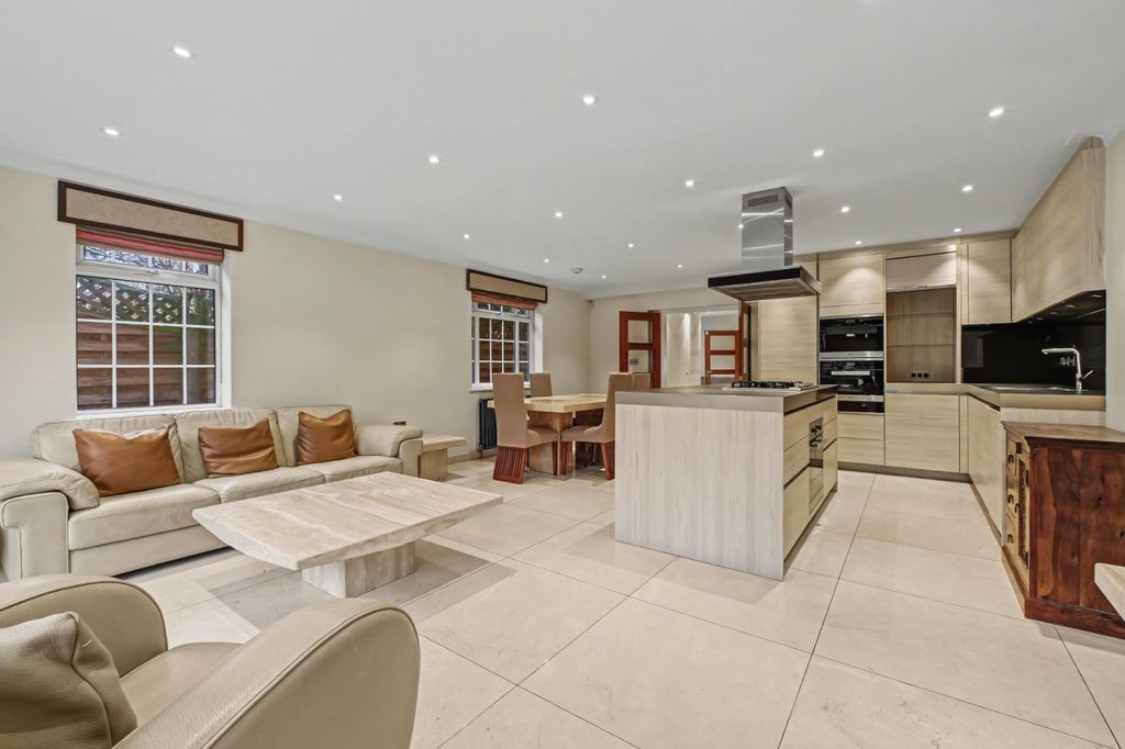 Property photo 1 of 13 4854960