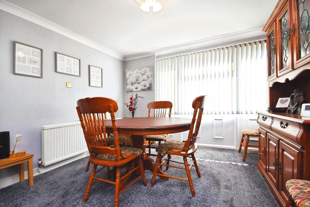 Property photo 3 of 14 Pbox-Img.Jpg