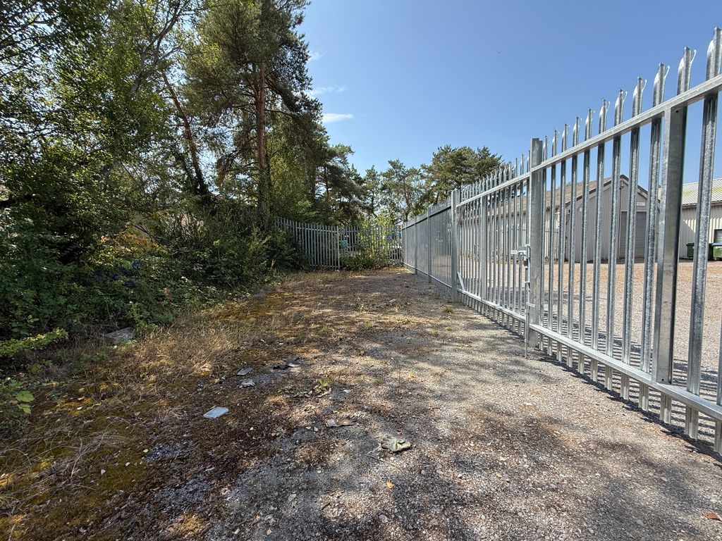 Property photo 3 of 3