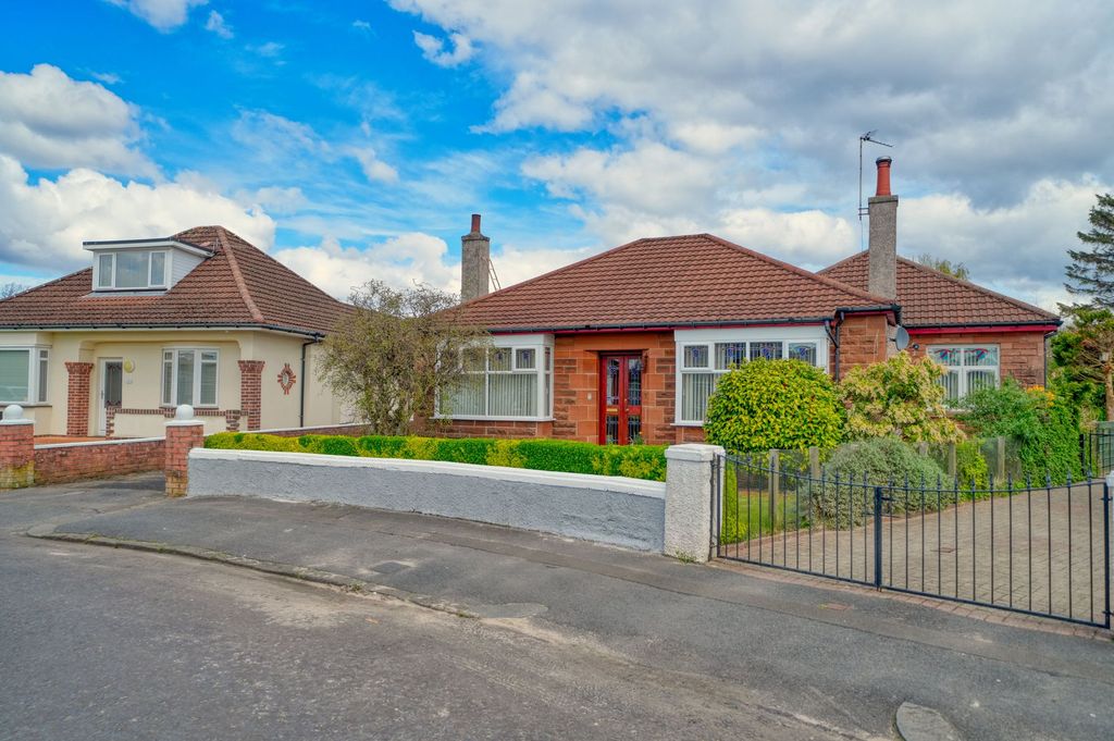 Property photo 1 of 37