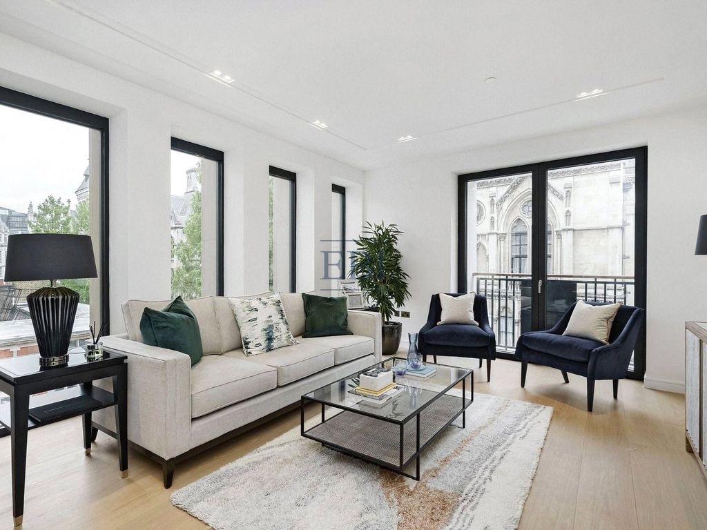 Property photo 2 of 12 Picture No. 17