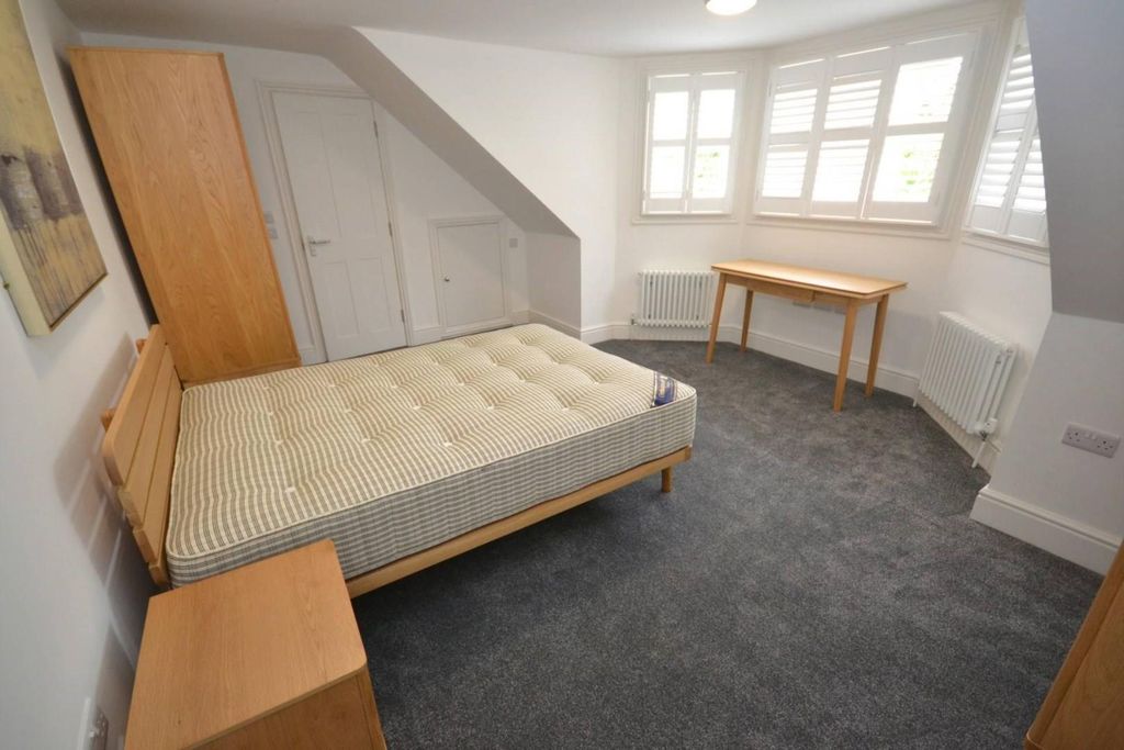 Property photo 1 of 9 Bedroom 6.Jpg