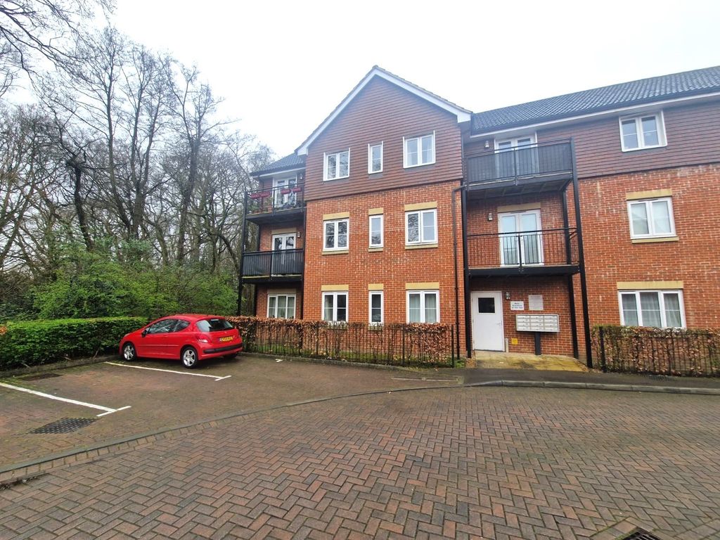 Property photo 1 of 11