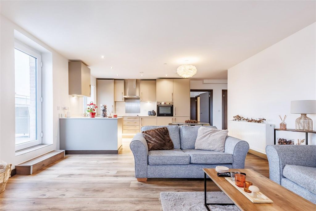 Additional image 6 of 2 bed flat for saleGodfrey House, Edinburgh Gate, Harlow CM20