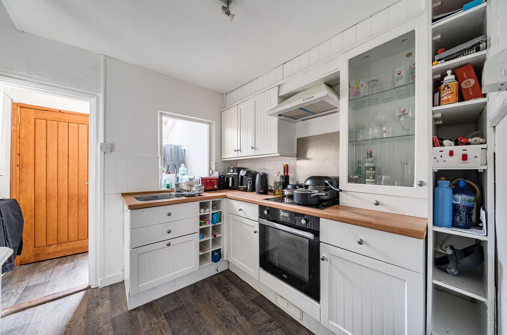 Property photo 2 of 22 1410998-8-6994A11...