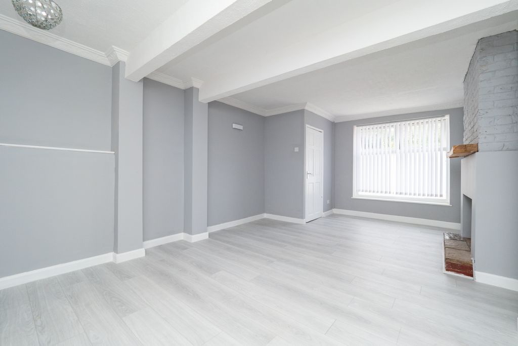 Property photo 2 of 10 Picture No. 02