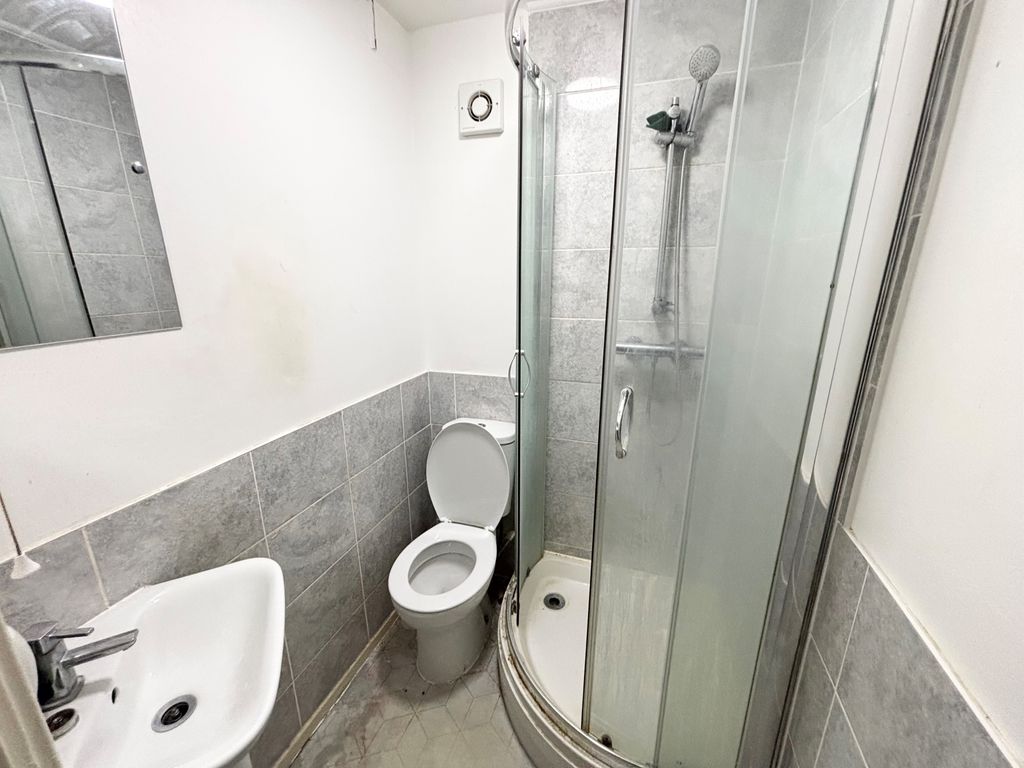 Property photo 3 of 3