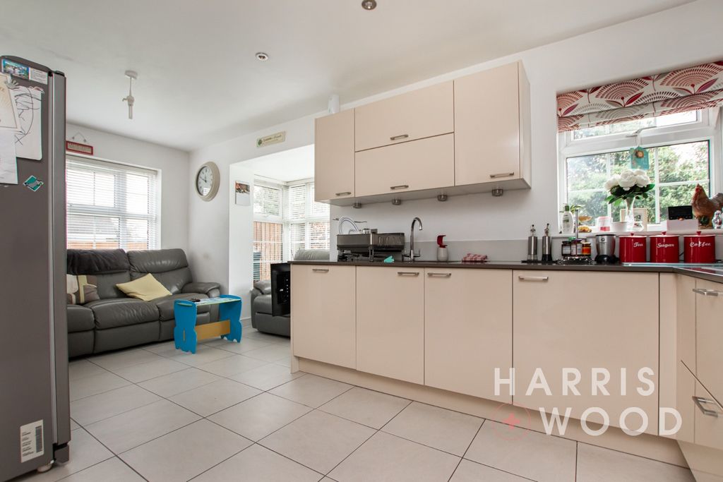 Property photo 3 of 31 5214122