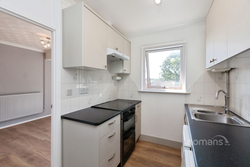 Property photo 2 of 13 Pbox-Img.Jpg