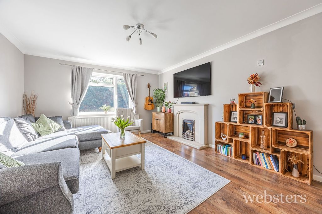 Property photo 3 of 18