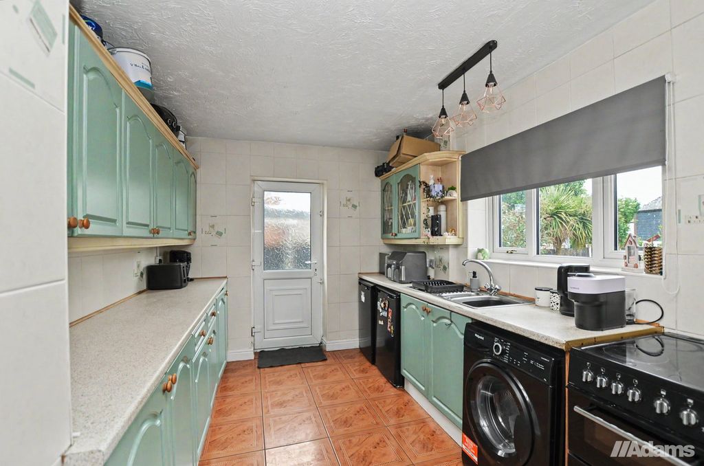 Property photo 3 of 24