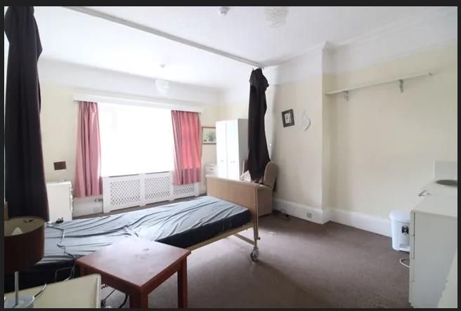 Property photo 3 of 11 Bedroom 1.Png