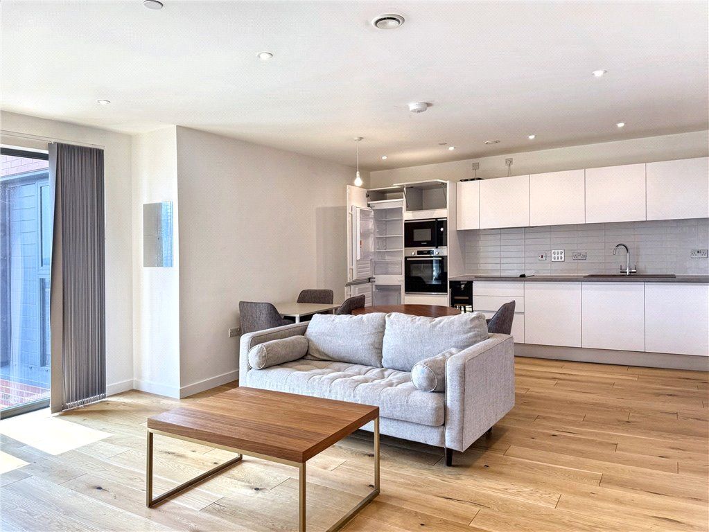 Property photo 3 of 17 Picture No. 14