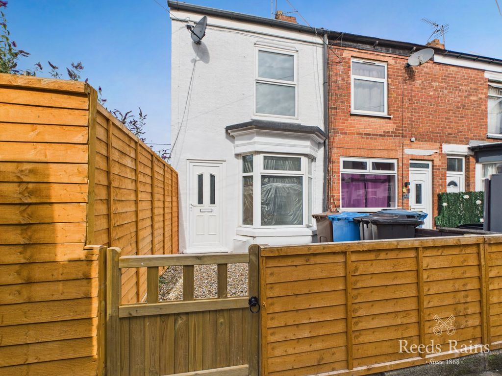 Property photo 1 of 23 Front Forecourt
