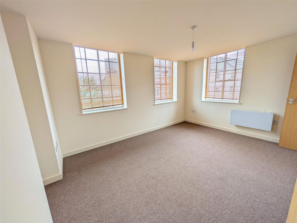 Property photo 3 of 13 Picture No. 34
