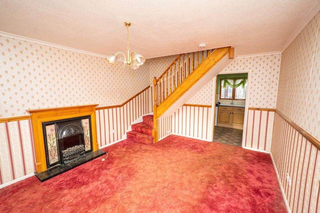 Property photo 2 of 13