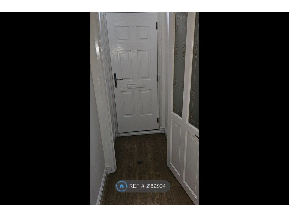 Property photo 2 of 35