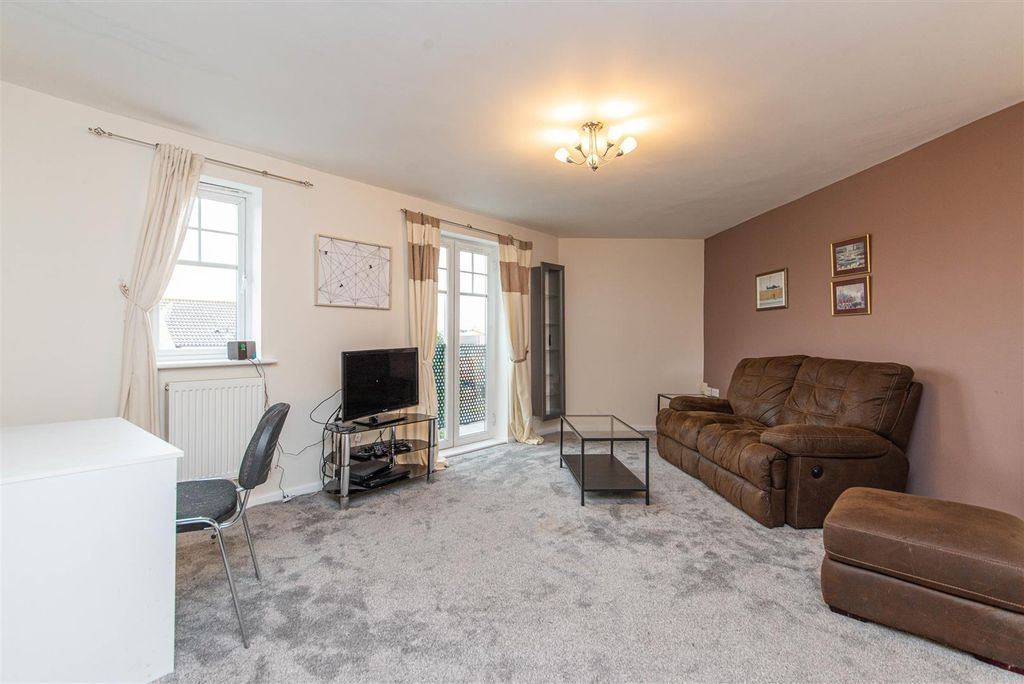 Property photo 2 of 12 W-9489.Jpg
