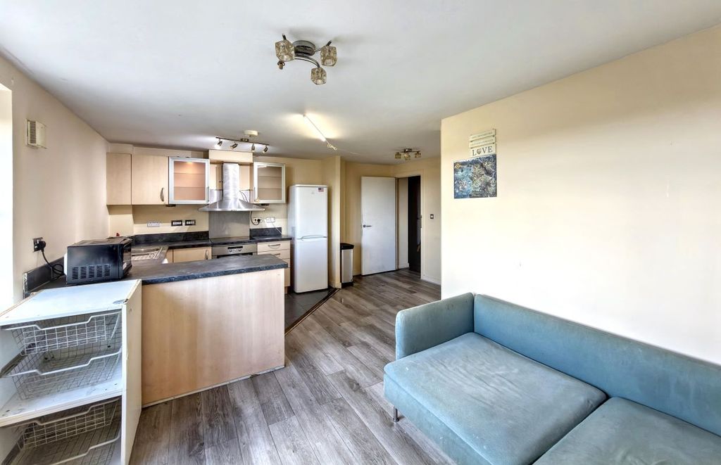 Property photo 2 of 7
