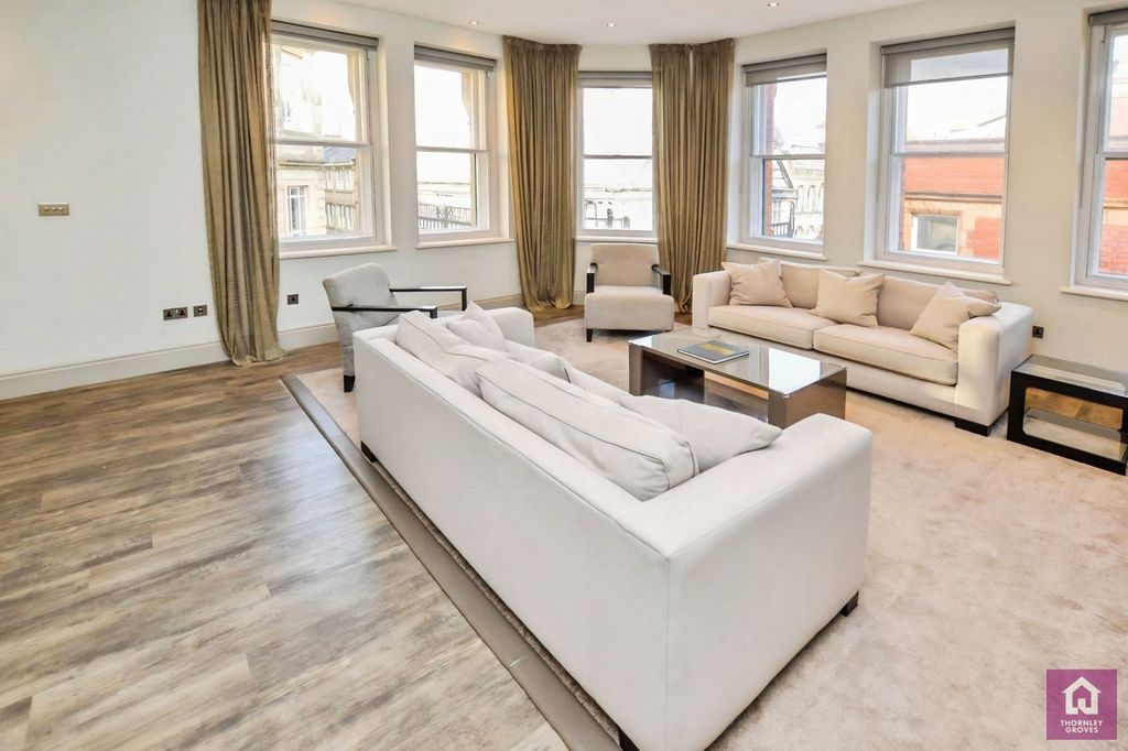 Property photo 1 of 16 Pbox-Img.Jpg