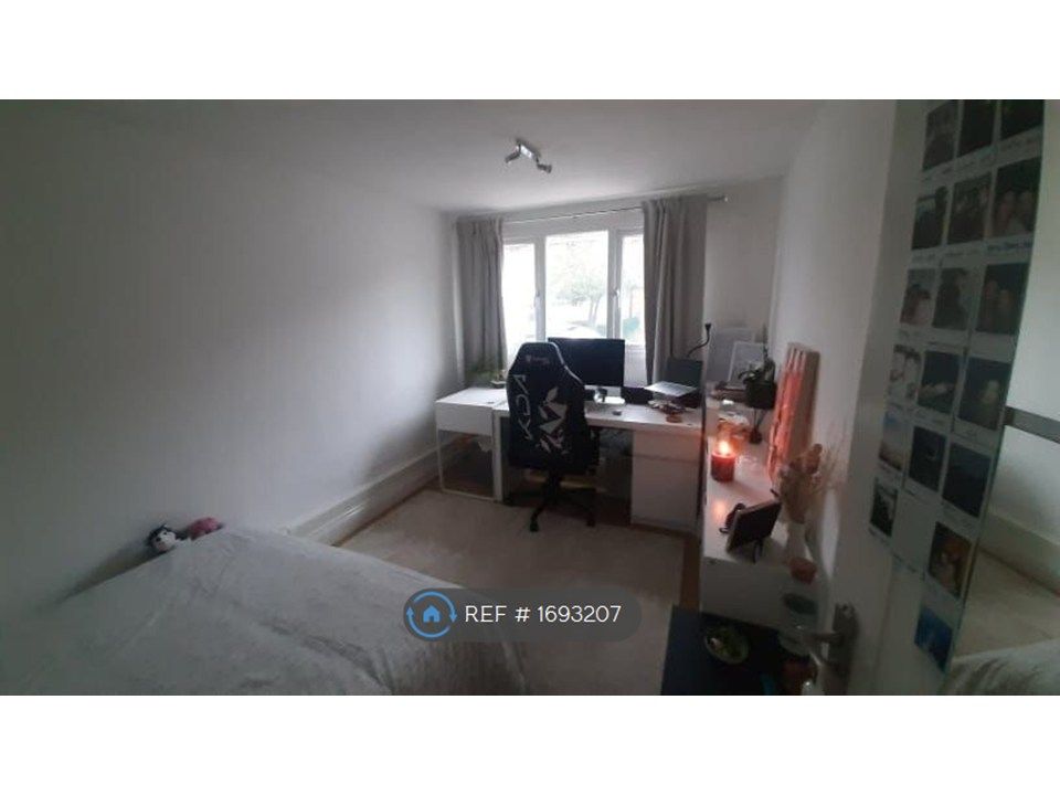 Property photo 2 of 15 Downstairs Br1