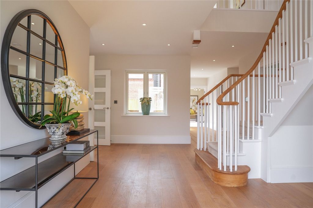Property photo 2 of 10 * Show Home