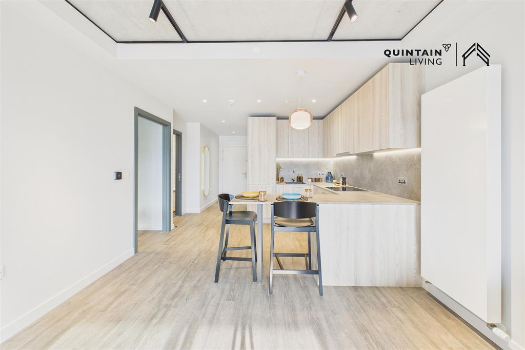 Property photo 2 of 22 2.Png