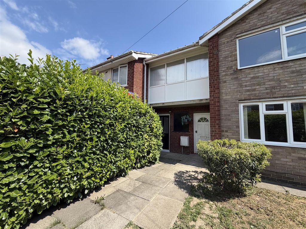 Property photo 1 of 7 Front