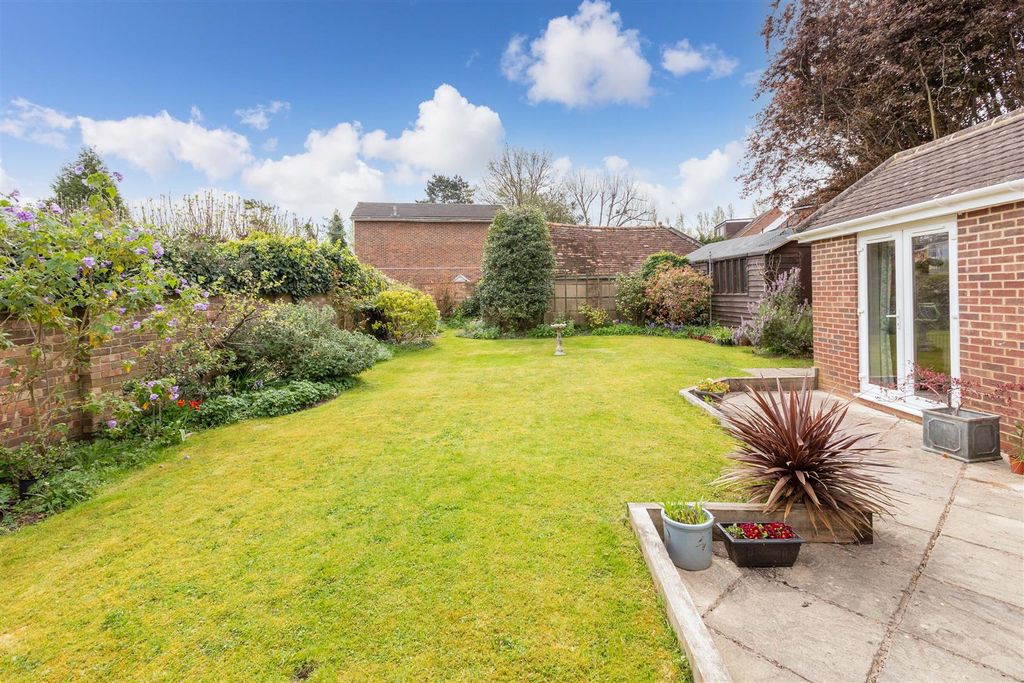 Property photo 3 of 21