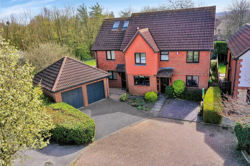 Property photo 1 of 27 Picture No. 28