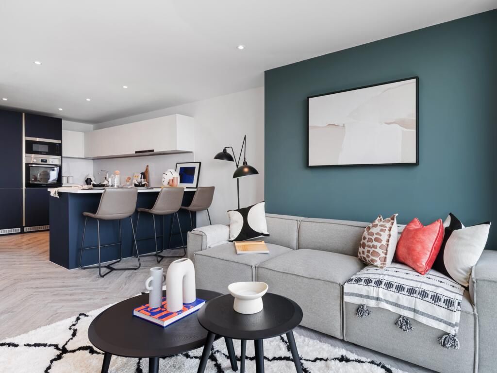 Property photo 1 of 7 St Stephen's Ave, London W12