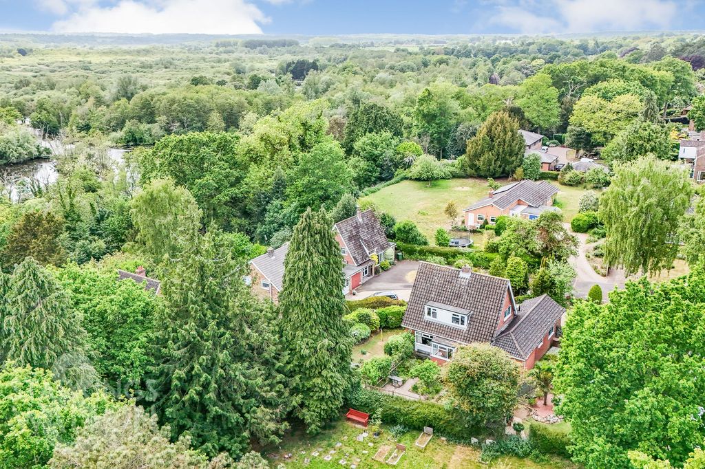 Property photo 1 of 24