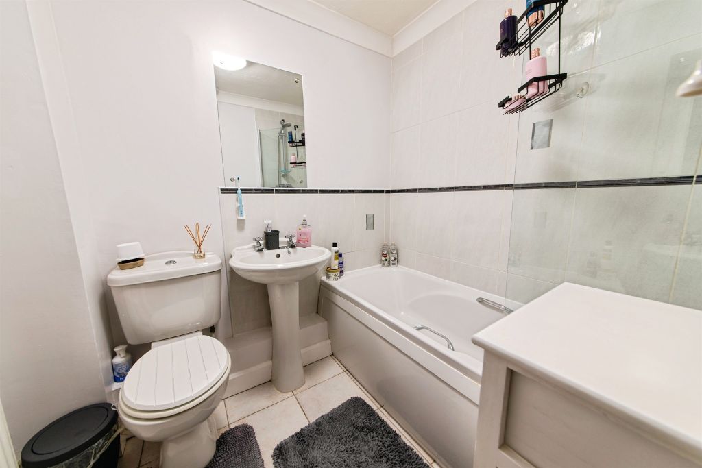 Property photo 3 of 19