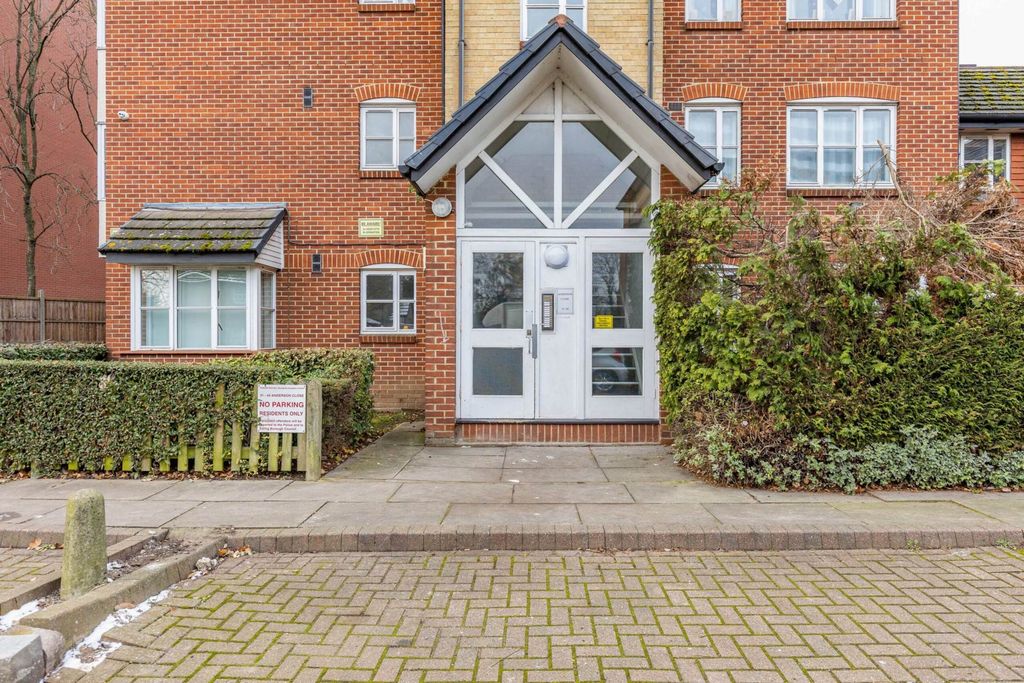 Property photo 1 of 10
