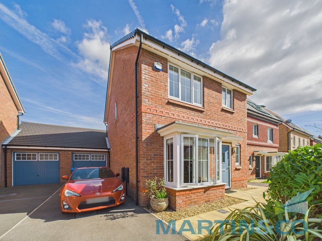 Property photo 1 of 26 Cam01870G0-Pr0162-Still026