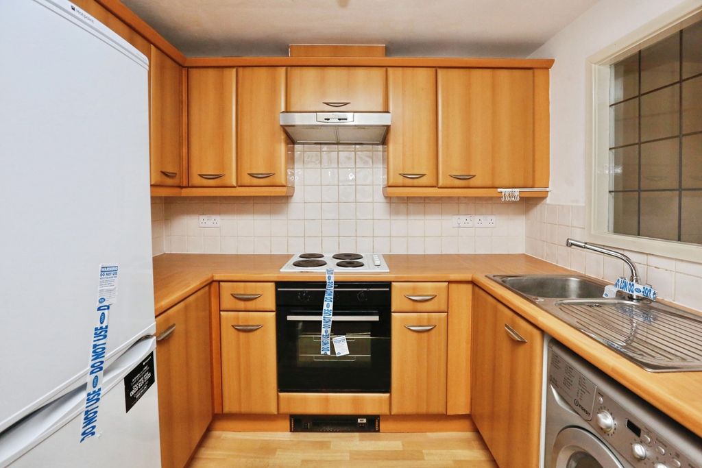 Property photo 2 of 17 Pbox-Img.Jpg