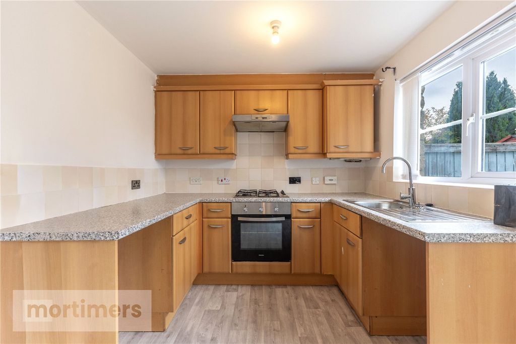 Property photo 2 of 18 Kitchen Dining Room