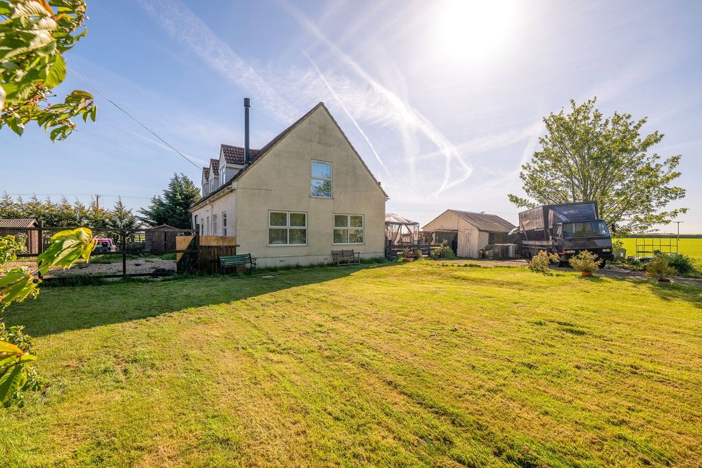 Property photo 1 of 25