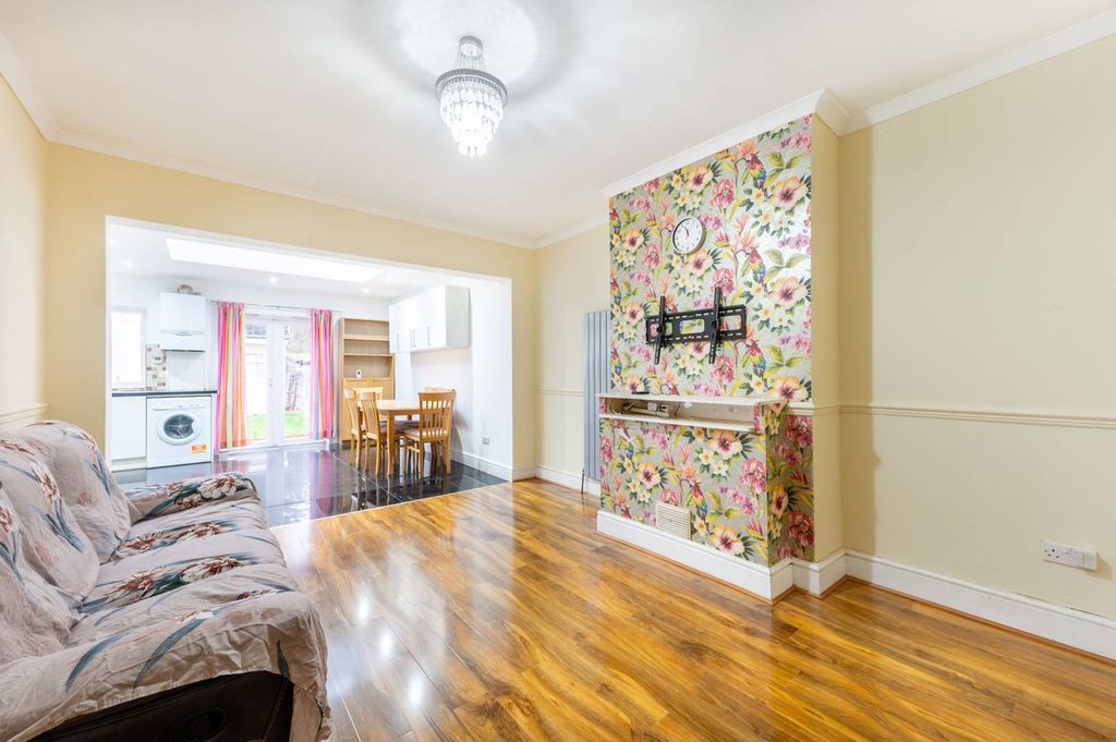 Property photo 1 of 14