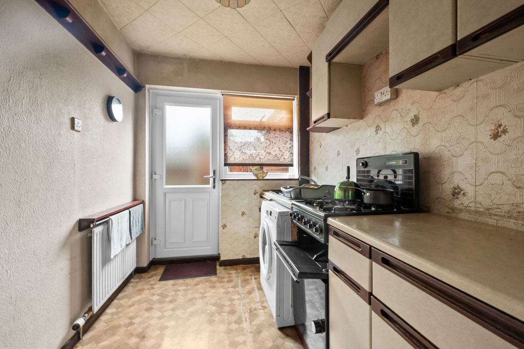 Property photo 3 of 30