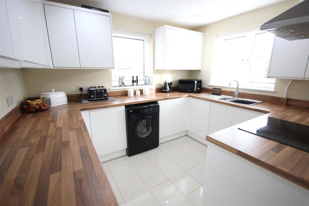 Property photo 3 of 15 Picture No. 03