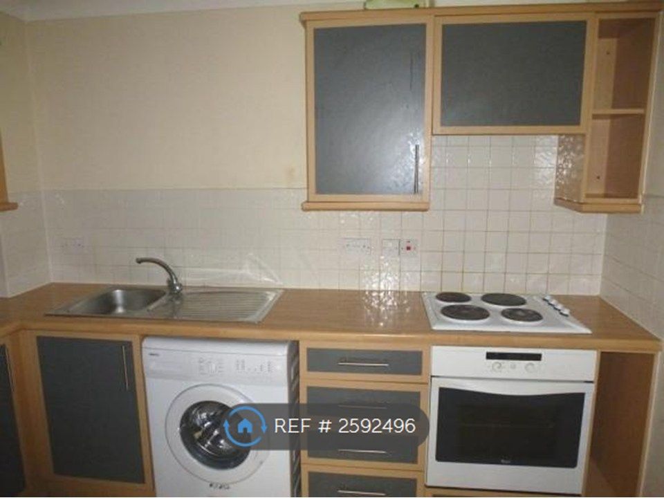 Property photo 3 of 12