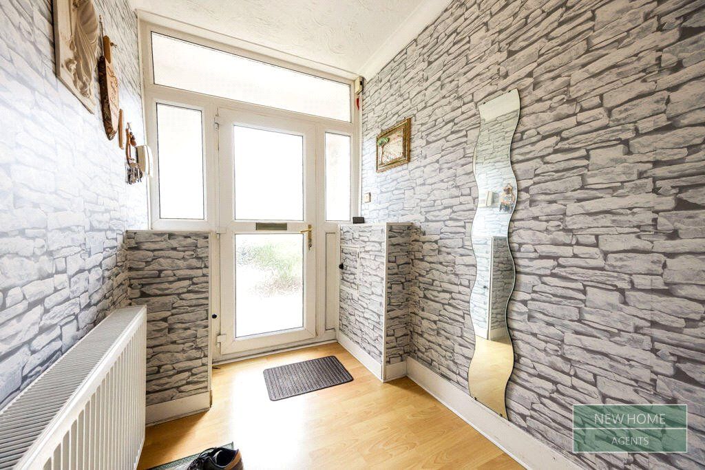 Property photo 2 of 22 Picture No. 12