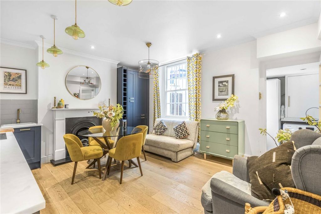 Property photo 2 of 7