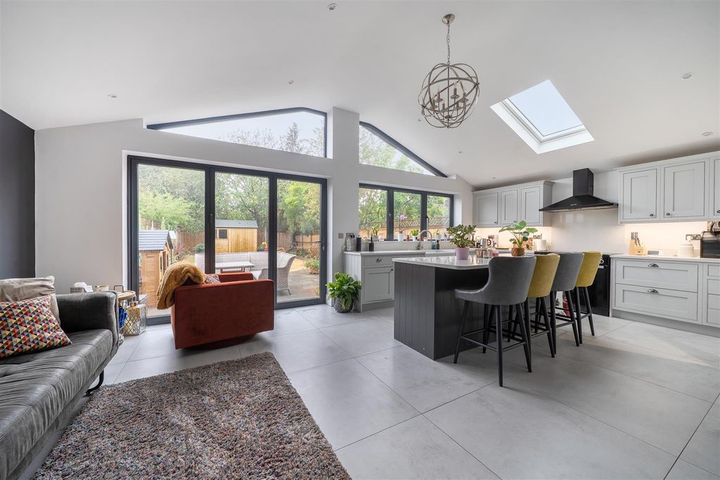 Property photo 3 of 19 1513129 (7).Jpg