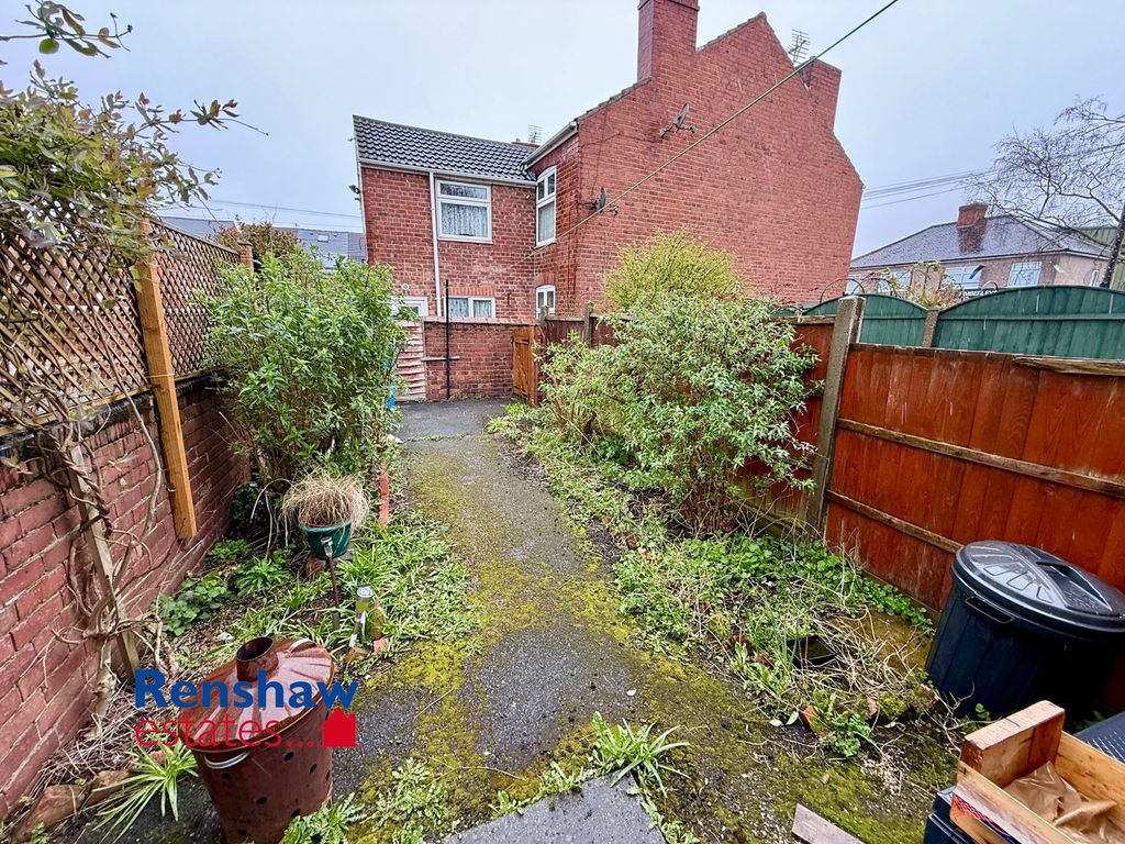 Property photo 3 of 9 R